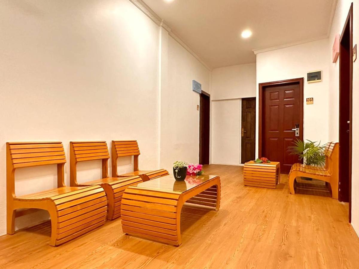 Aqua Sunset Hotel Gulhi Exterior photo