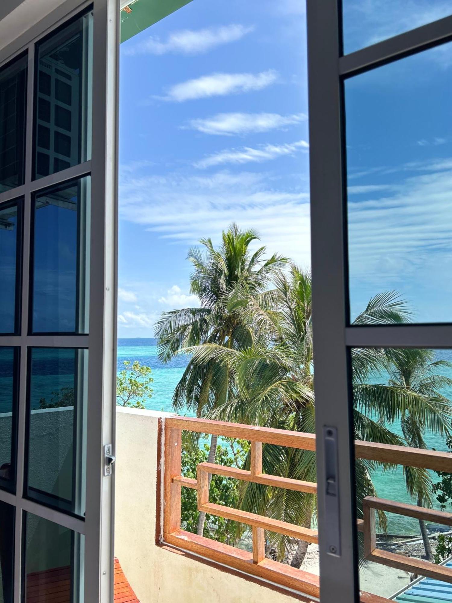 Aqua Sunset Hotel Gulhi Exterior photo